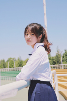 一室一厅一卫400元出租